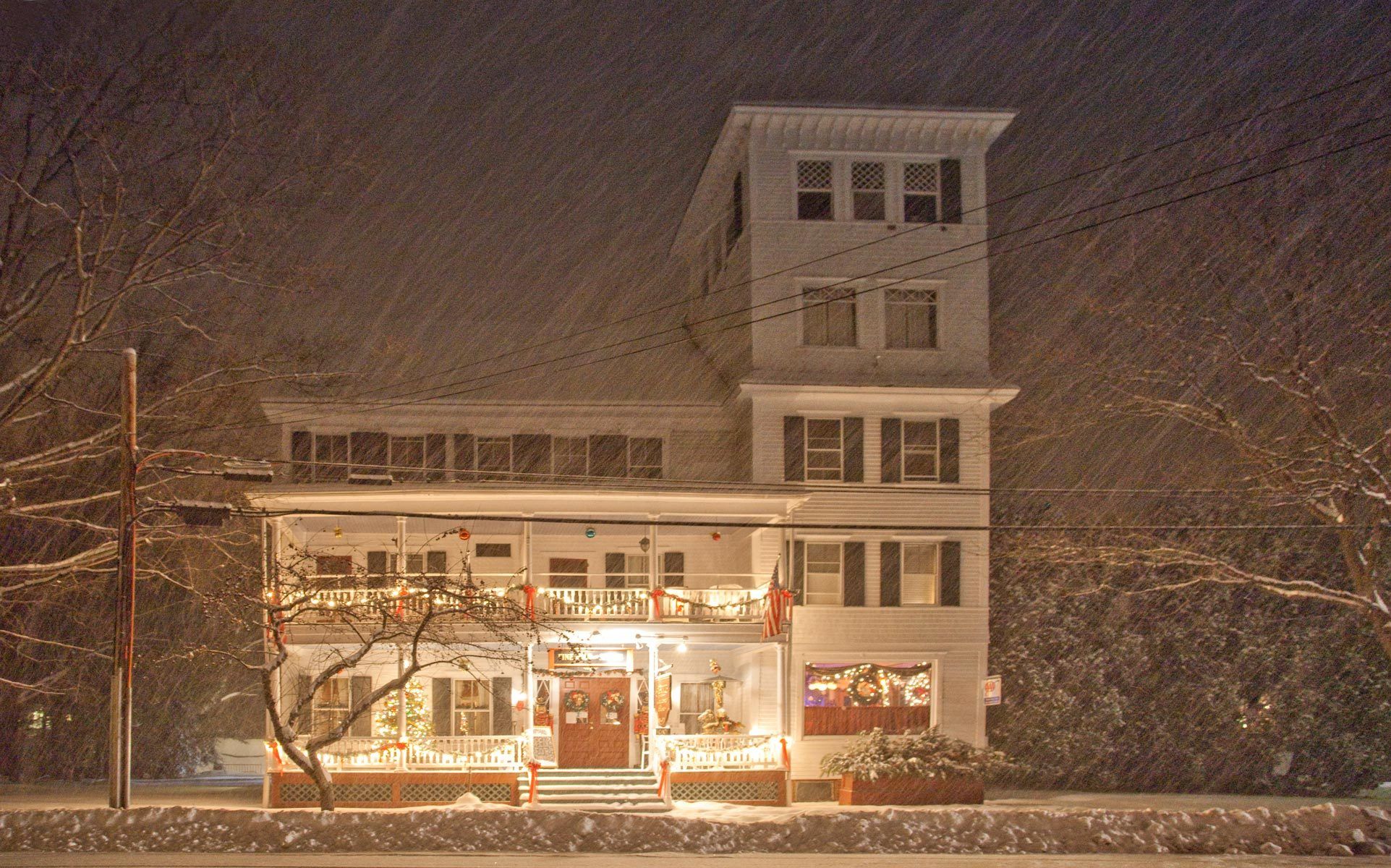 Saxtons River Inn during a Winter Storm