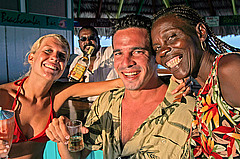 Hard Partiers in Beliez
